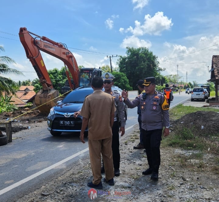 Peninjauan Terhadap Kerusakan Jalan dan Rel Kereta Api di Kabupaten Muara&nbsp;Enim