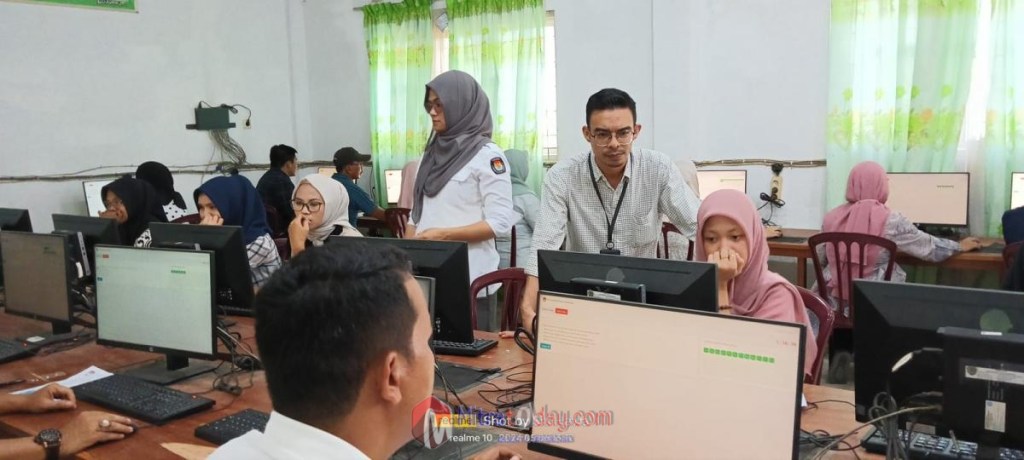 Calon Anggota Badan Ad Hoc PPK Pilkada Aceh Tamiang Ikuti Ujian Tertulis CAT, Langsung Umumkan 15 Besar Tingkat&nbsp;Kecamatan
